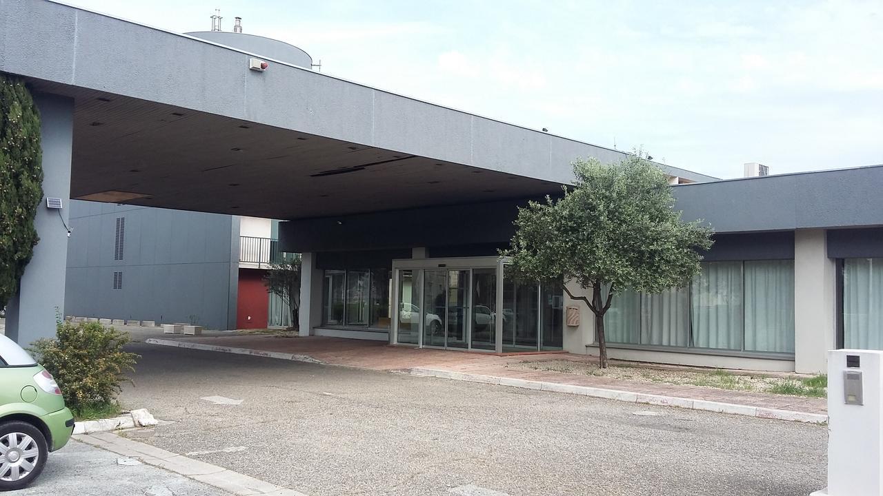 Yes Hotel Aviñón Exterior foto